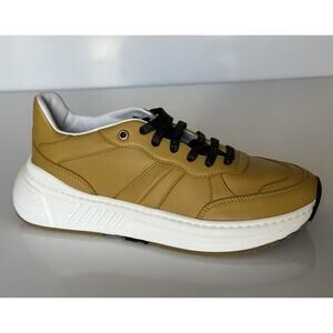Bottega Veneta Athletic Shoes for Men on Sale up to 90% Off  display picture 1